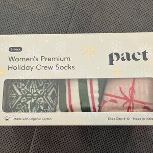 NIB Pact Women's Holiday Socks